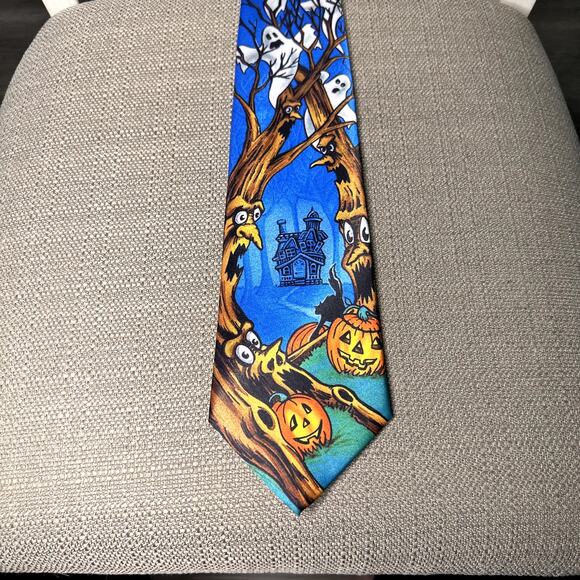 Halloween Scary Haunted House Ghost Neck Tie Vintage - Picture 2 of 5